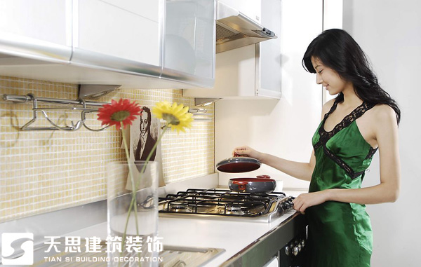 <a href=http://m.qinfc.cn/anli/ target=_blank class=infotextkey>合肥工裝</a>公司